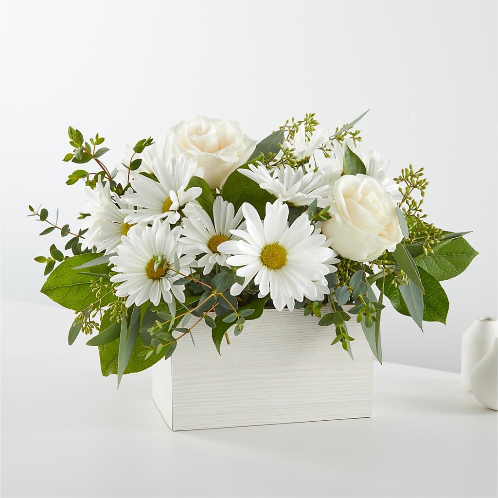 Fresh Linen Box Bouquet – Stardust Flowers, Surrey BC