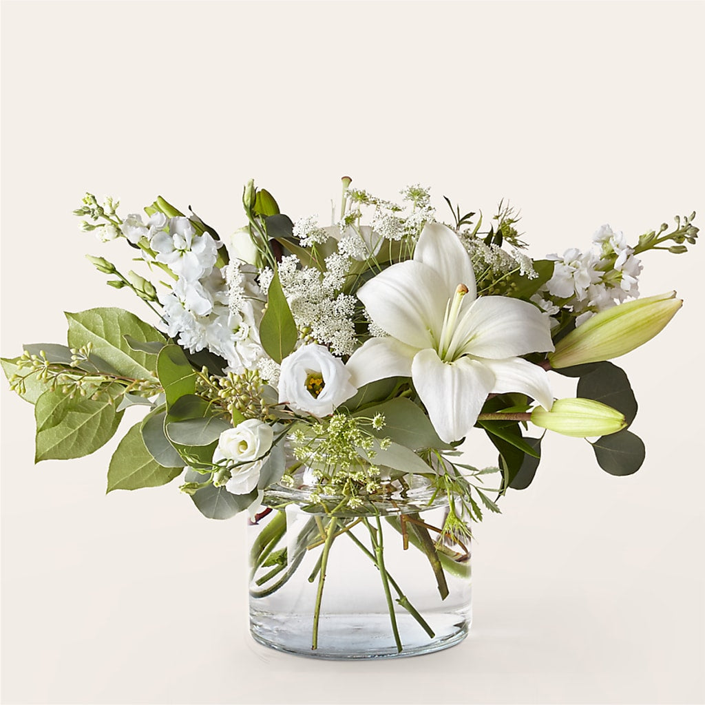 Alluring Elegance Bouquet – Stardust Flowers, Surrey BC
