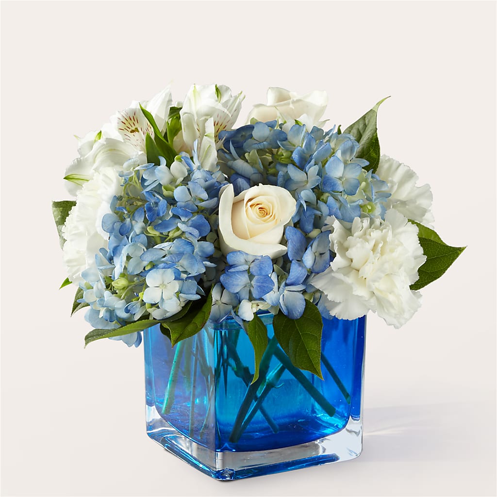 Soothing Waters Bouquet – Stardust Flowers, Surrey BC