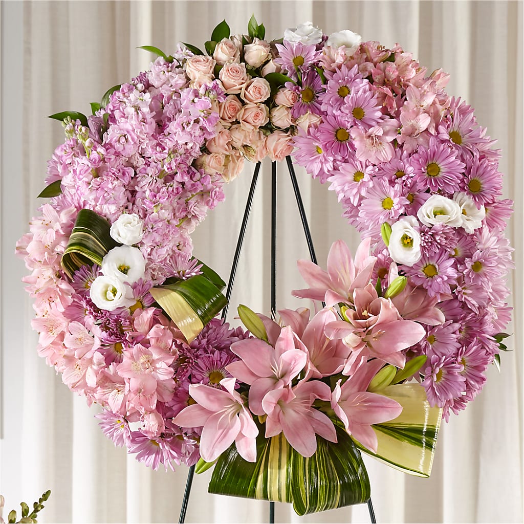 Gift of Warmth Wreath – Stardust Flowers, Surrey BC