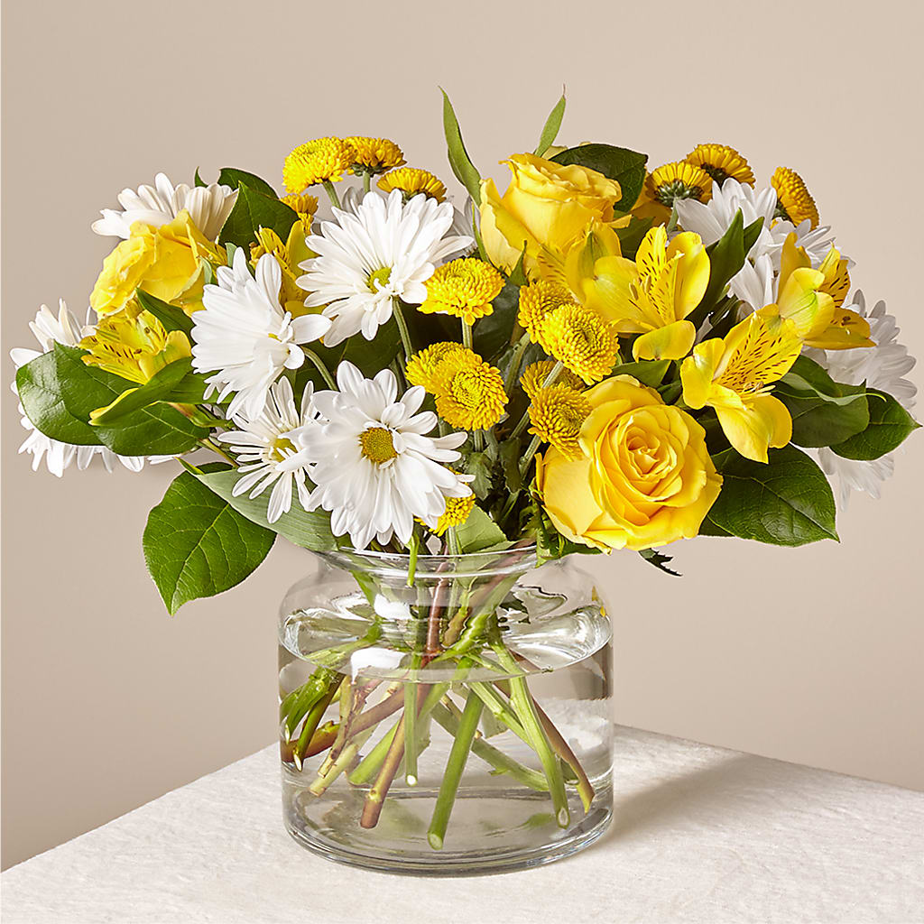 Sunny Sentiments Bouquet – Stardust Flowers, Surrey BC