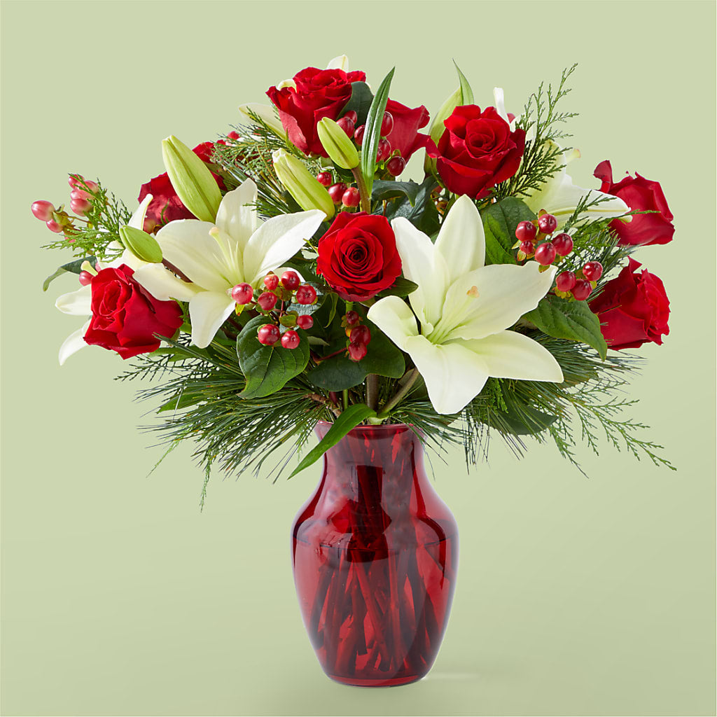 Evergreen Delight Bouquet – Stardust Flowers, Surrey BC