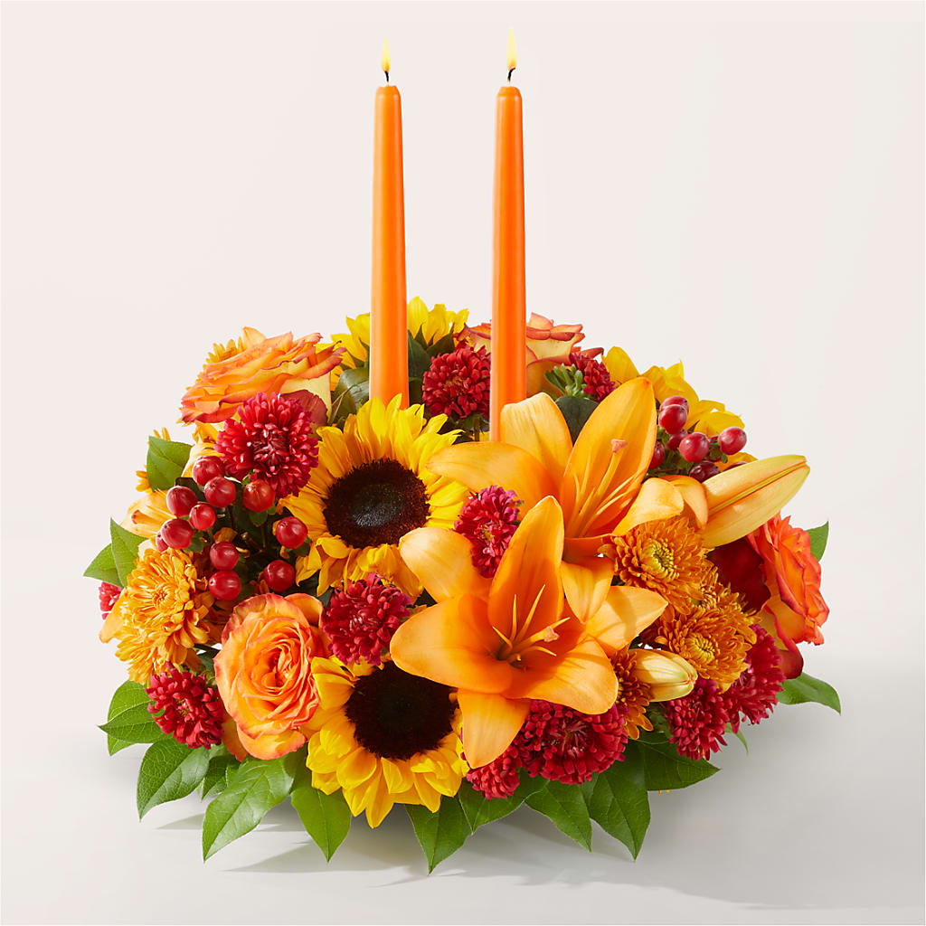 Grateful Centerpiece – Stardust Flowers, Surrey BC