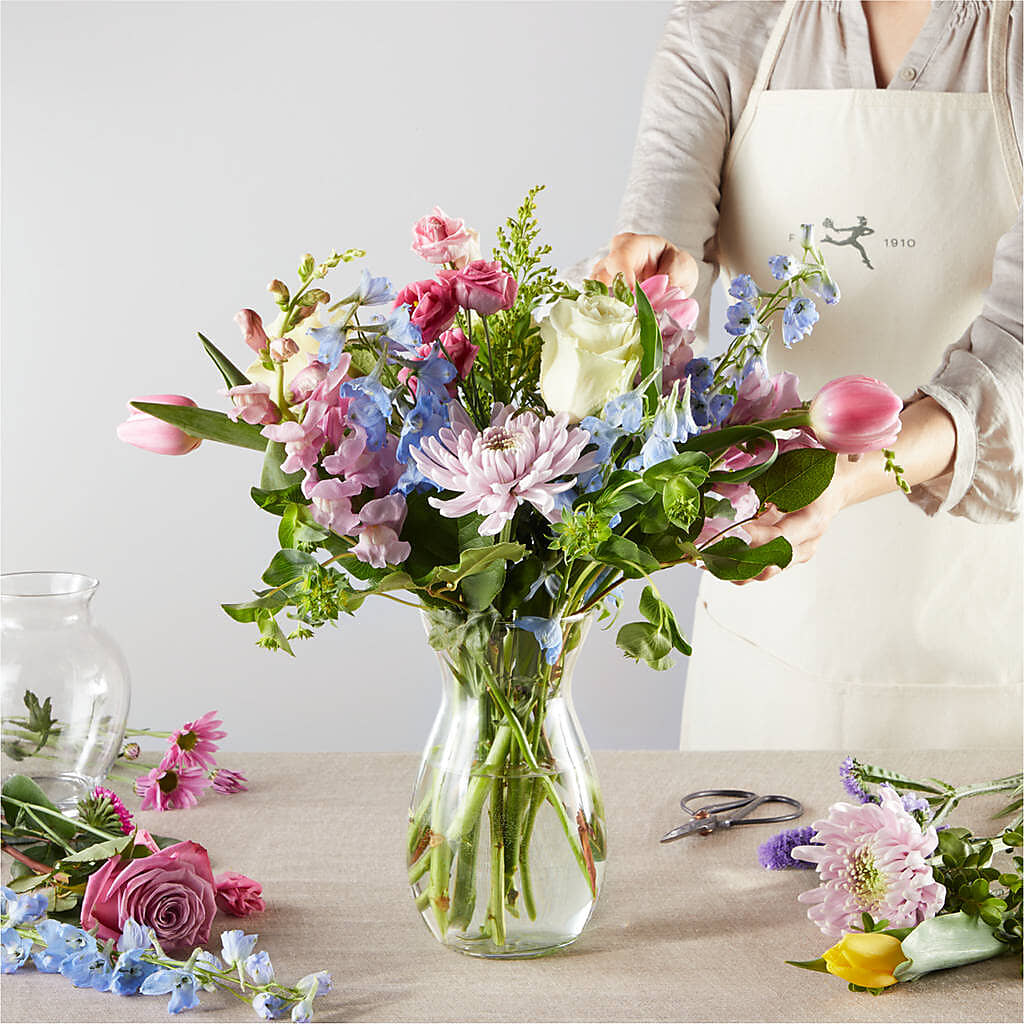 Pastel Tradition - A Florist Original –  Stardust Flowers, Surrey BC