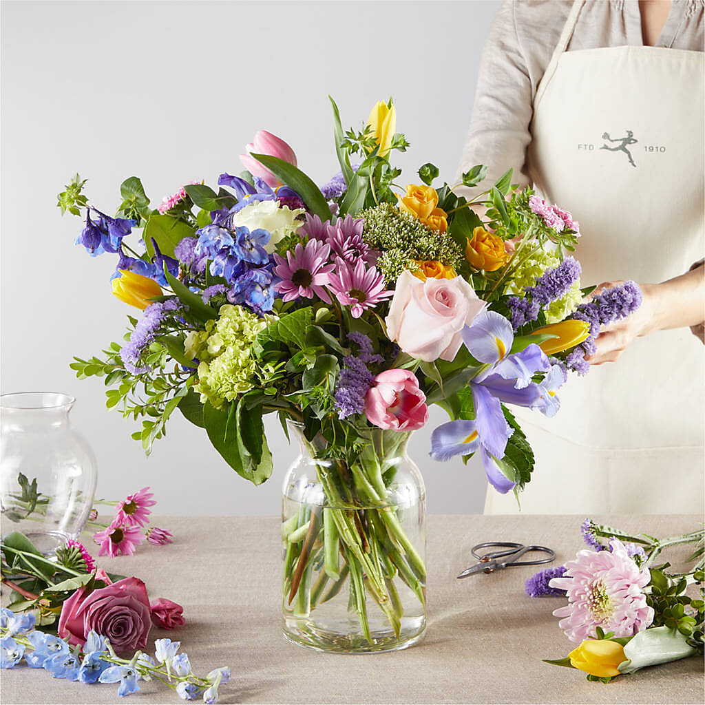 Pastel Tradition - A Florist Original –  Stardust Flowers, Surrey BC