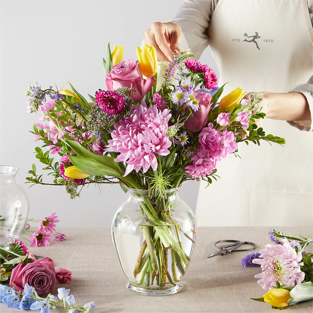 Pastel Tradition - A Florist Original –  Stardust Flowers, Surrey BC
