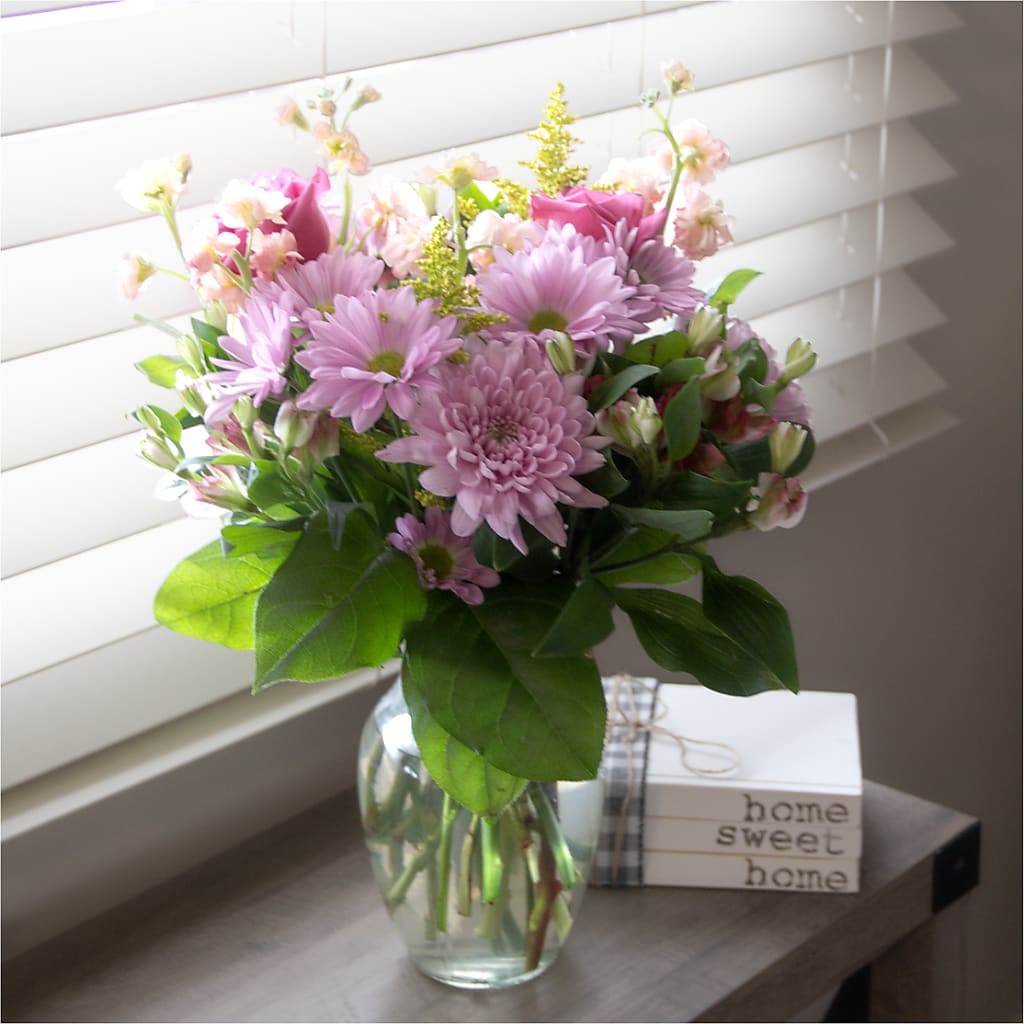 Pastel Tradition - A Florist Original –  Stardust Flowers, Surrey BC