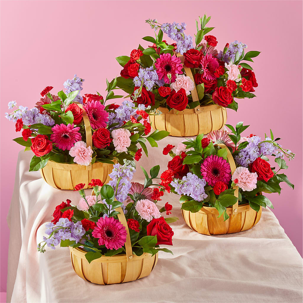 Pink Picnic Basket –  Stardust Flowers, Surrey BC