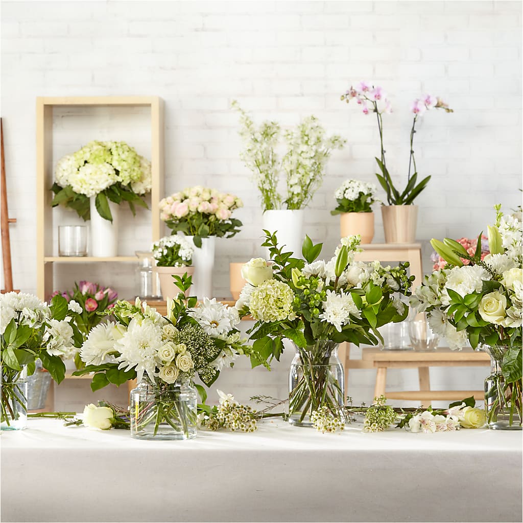 Classic Ivory – A Florist Original –  Stardust Flowers, Surrey BC