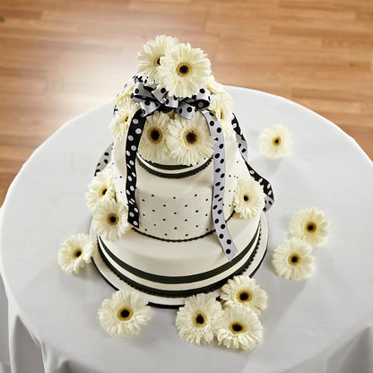 Simple Sophistication Cake Décor –  Stardust Flowers, Surrey BC
